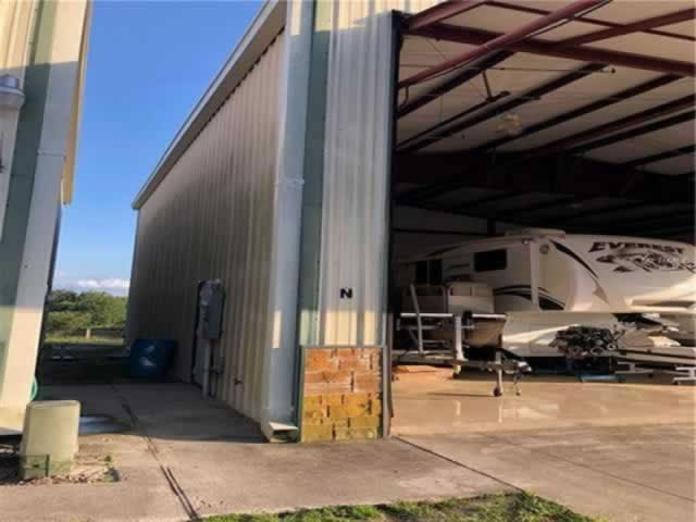 Aeronautical Hangar For Sale In Apopka Airport - 2,400 sq ft $250,000