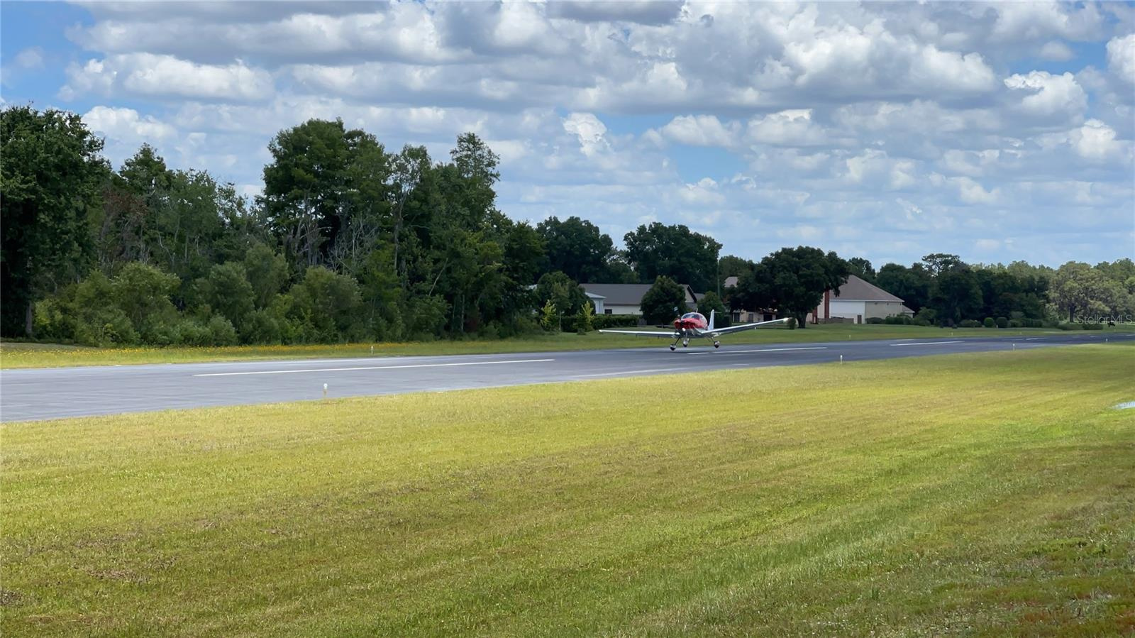 Private Fully Operational Airport - 3700' Paved Runway - Pasco County, FL $9,900,000
